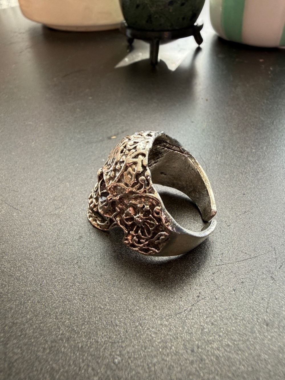 Skull Ring size 10 - Picture 2 of 5